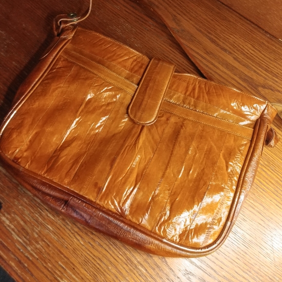 Purse - Picture 2 of 2